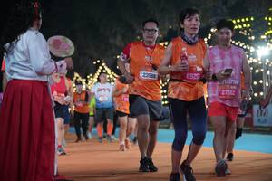 BIB: 23588, 6626, 27262, 178
                            <button type="button" onclick="openModal(21498414)" class="btn btn-primary btn-sm float-right btn-popup" data-toggle="modal" data-target=".modal-high-quality">
                        <i class="fas fa-shopping-cart"></i> Add to Cart
                    </button>
                                            <button type="button" onclick="isThisMe(21498414, true)" class="btn btn-success btn-sm float-right btn-popup btn-isme hidden" data-toggle="tooltip" data-placement="bottom" title="นี่คือรูปของคุณใช่ไหม คลิกที่นี่เพื่อเอาเข้าอัลบั้ม">
                        <i class="fas fa-plus"></i> Add to album
                    </button>
                    <button type="button" onclick="isThisMe(21498414, false)" class="btn btn-warning btn-sm float-right btn-popup btn-isnotme hidden">
                        <i class="fas fa-ban"></i> Remove from album
                    </button>